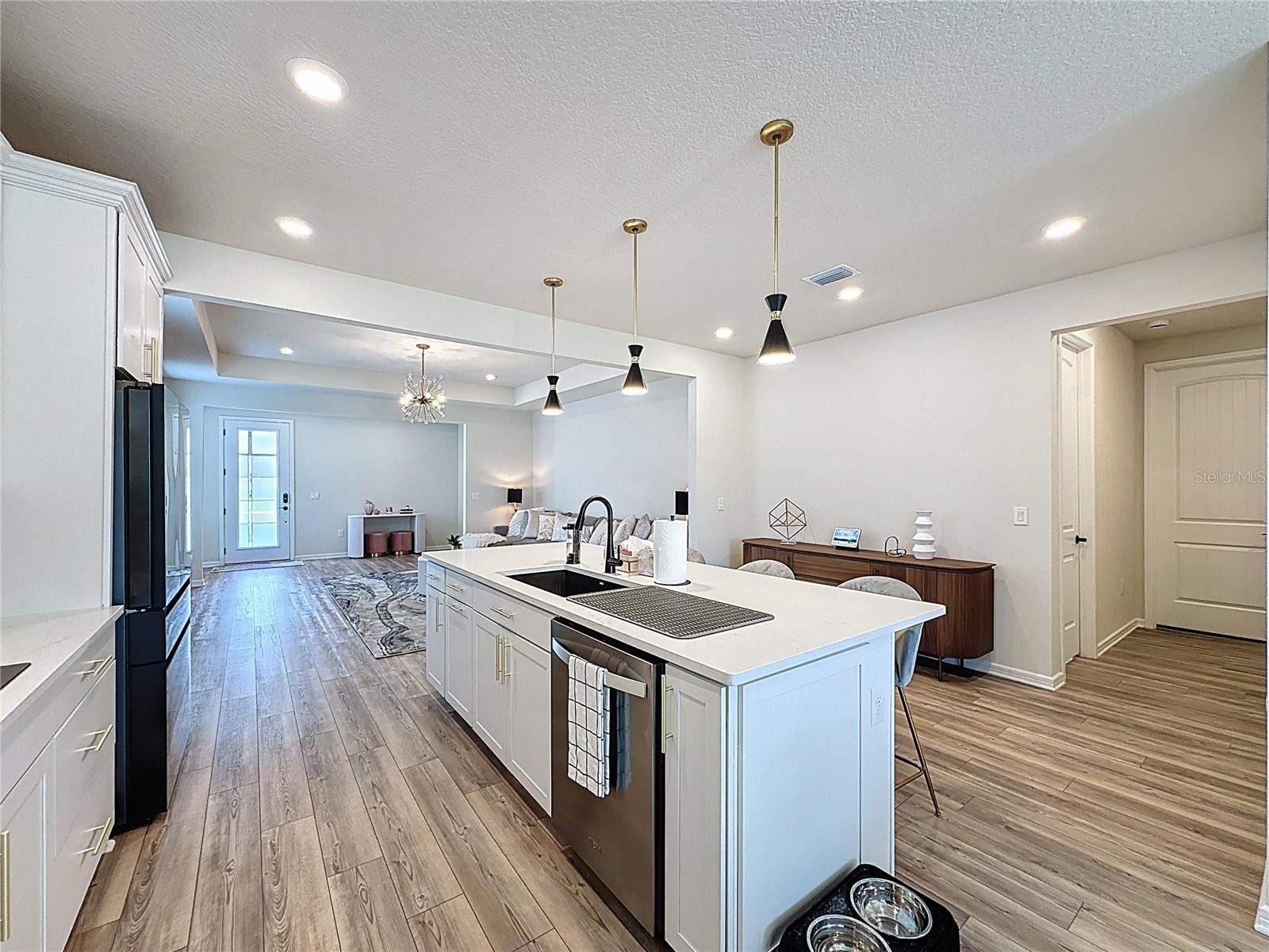 Image 16 of 79 For 6514 Barnstorm Way
