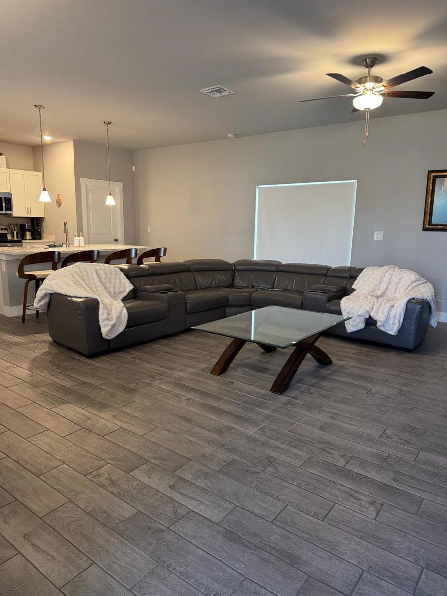 Image 3 of 10 For 8258 Dimstead Street