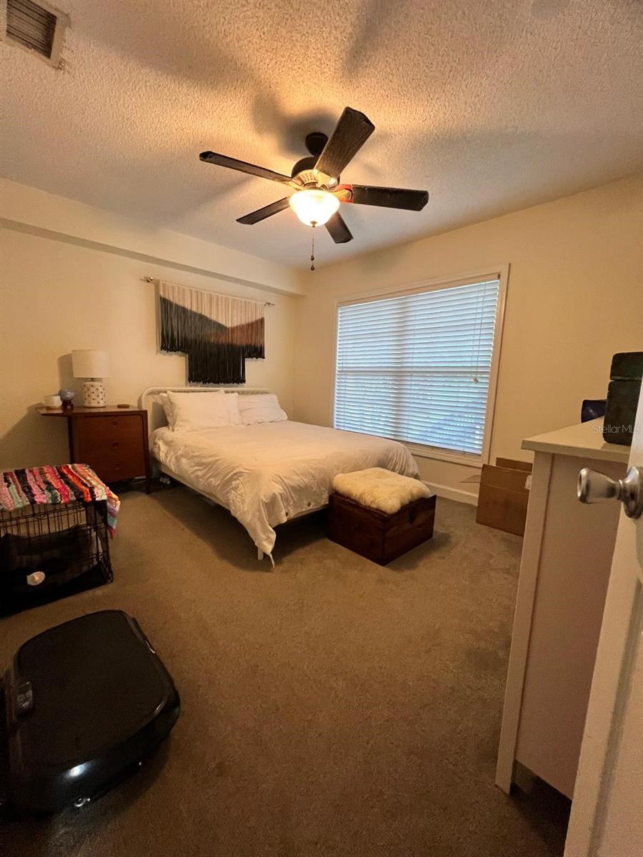 Image 17 of 47 For 4820 Conway Road 130