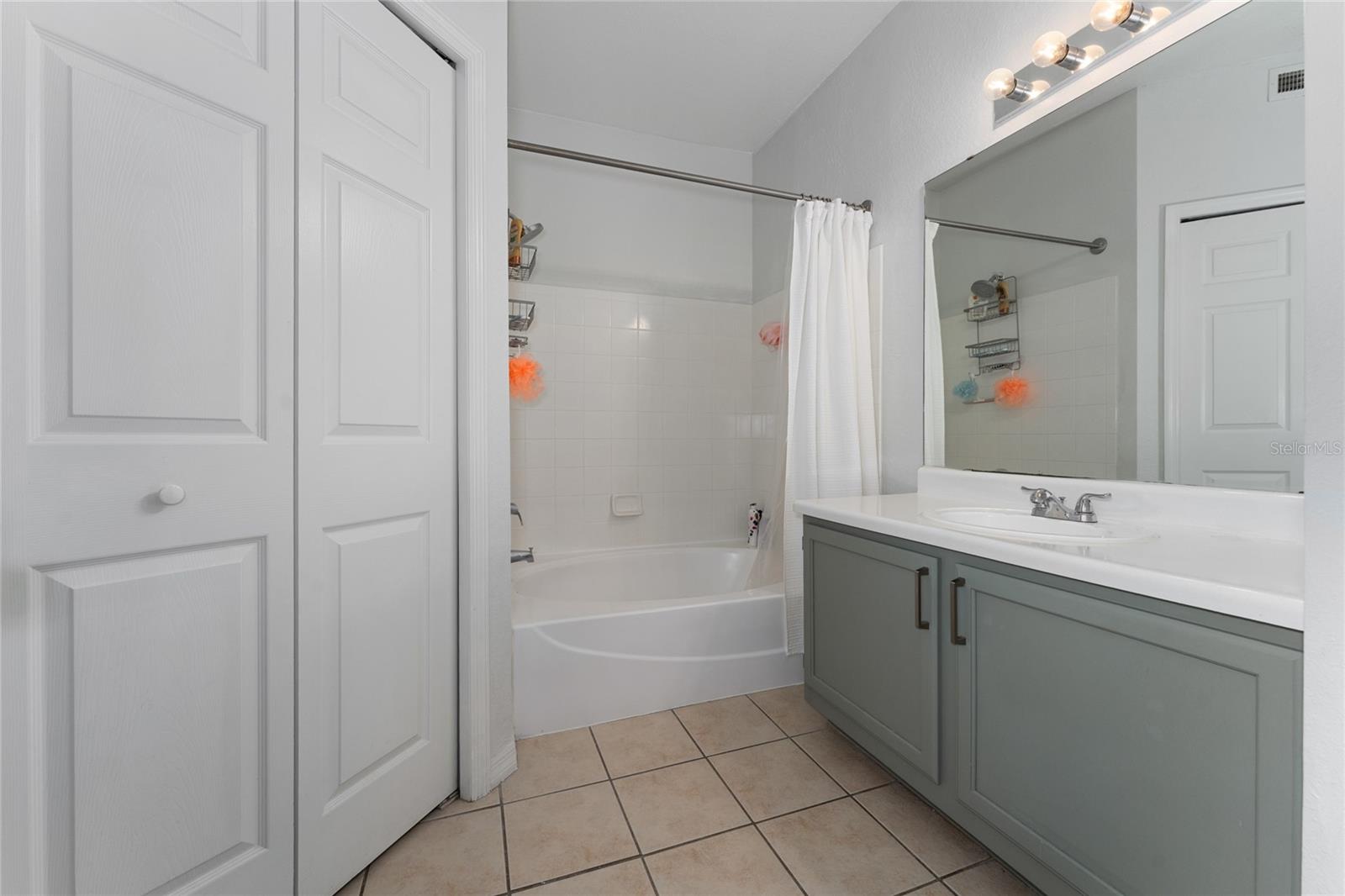 Image 17 of 32 For 3344 Corona Village Way 207