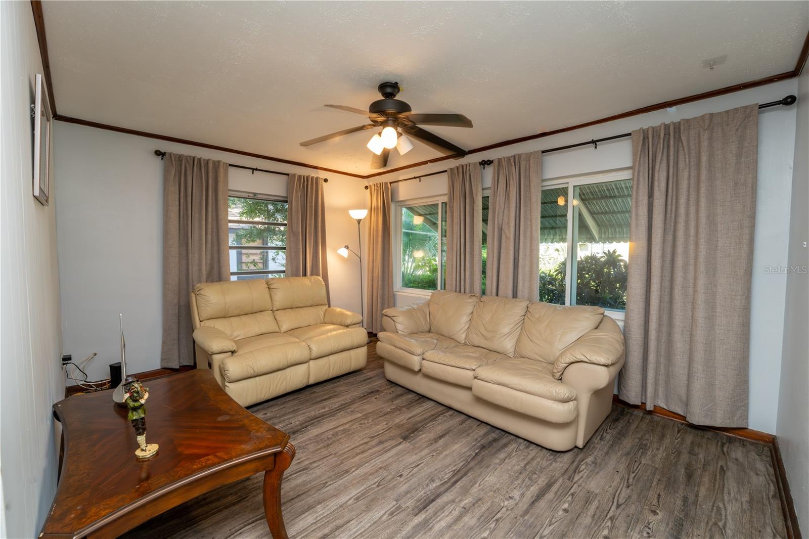 Image 7 of 23 For 433 Lee Avenue
