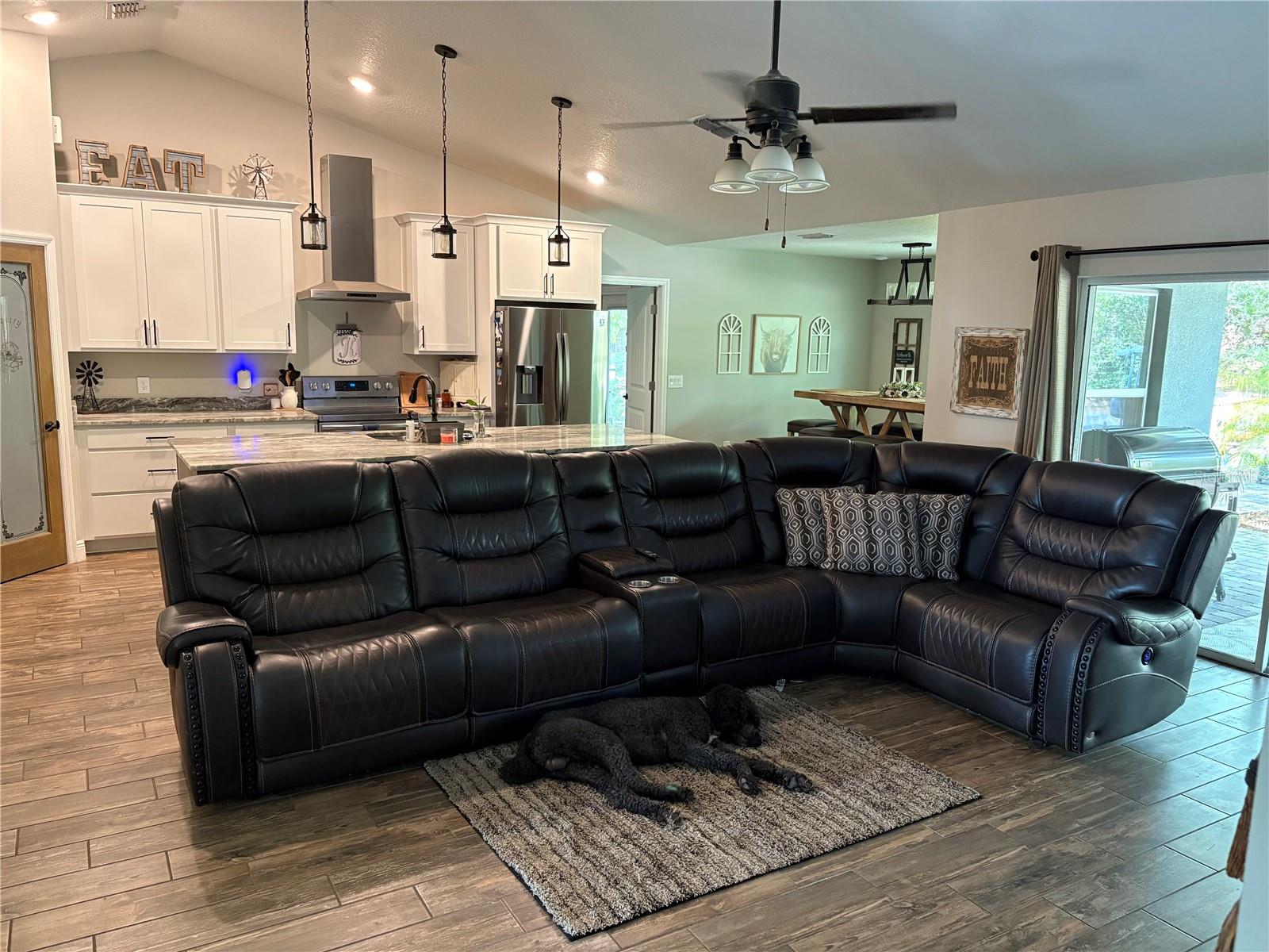 Image 7 of 21 For 2943 Annalee Road