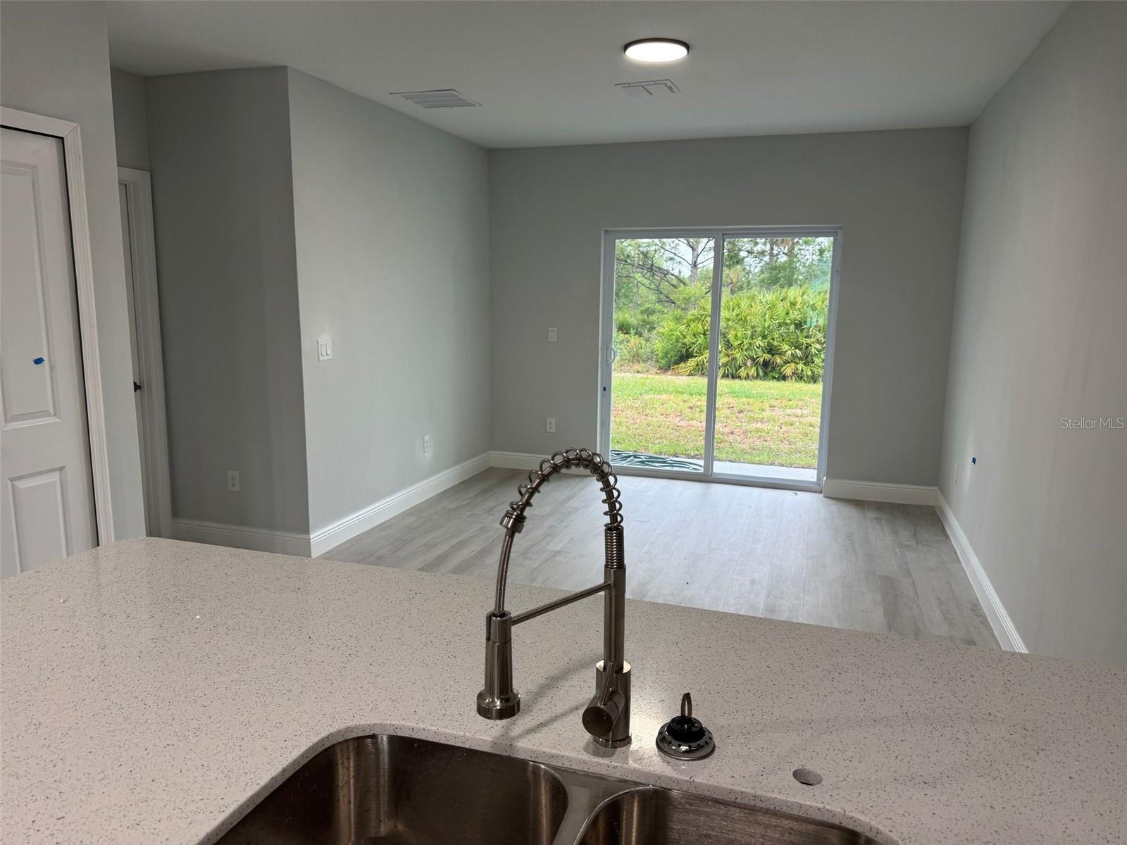 Image 6 of 13 For 6935 Dickinson Drive