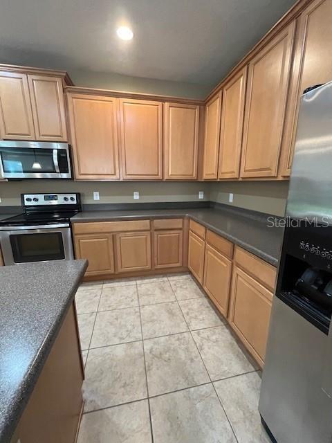 Image 5 of 15 For 8815 Arrabida Lane