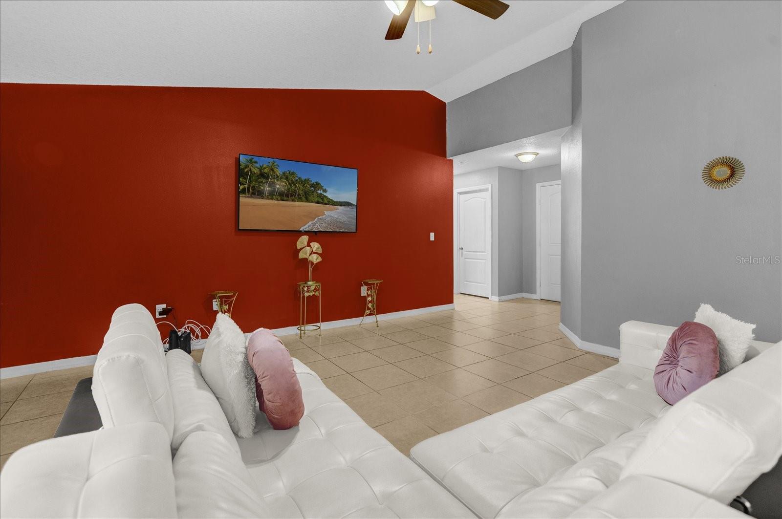 Image 23 of 28 For 341 Gardenia Court
