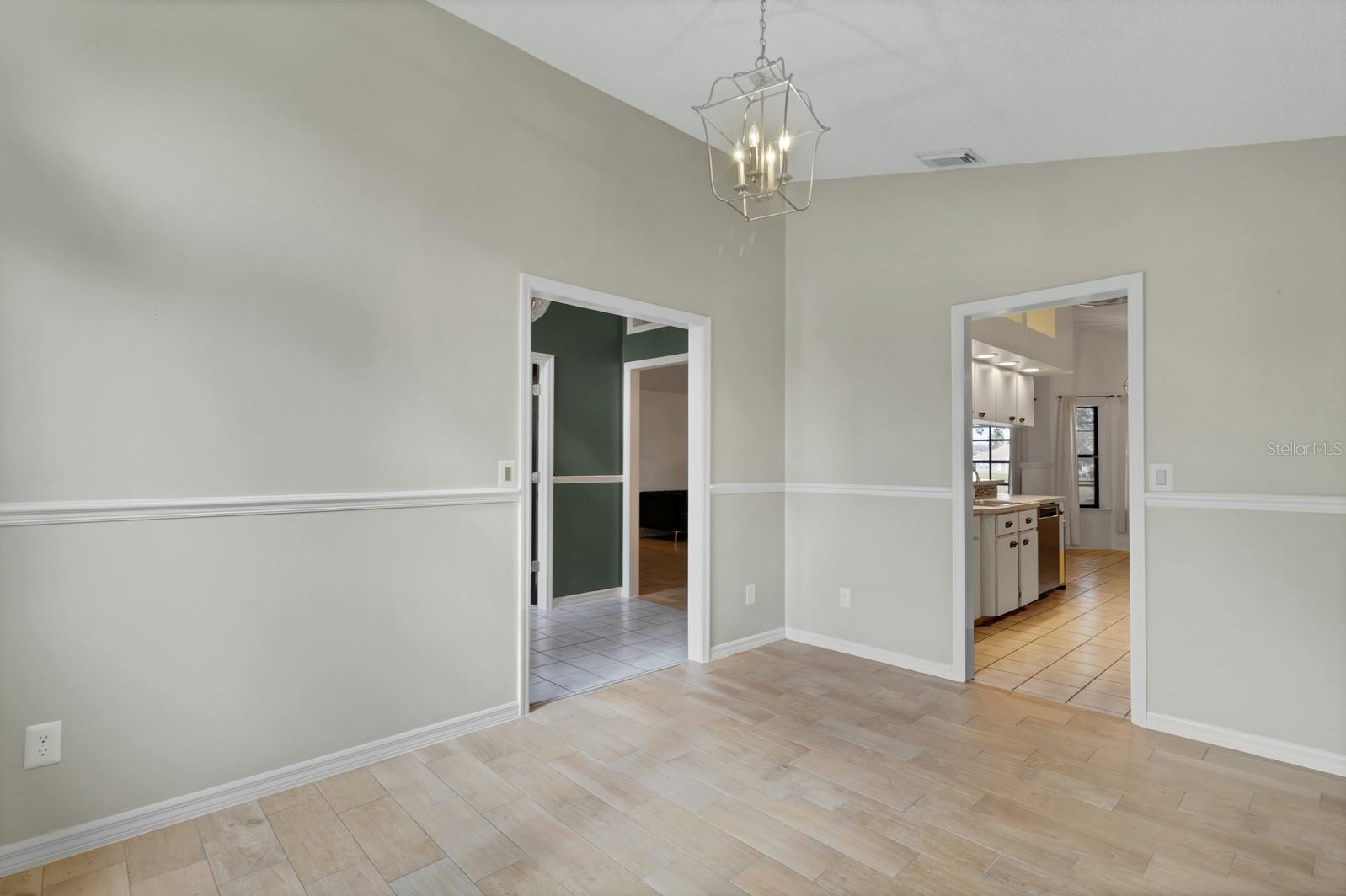Image 31 of 40 For 3251 Pinewood Court