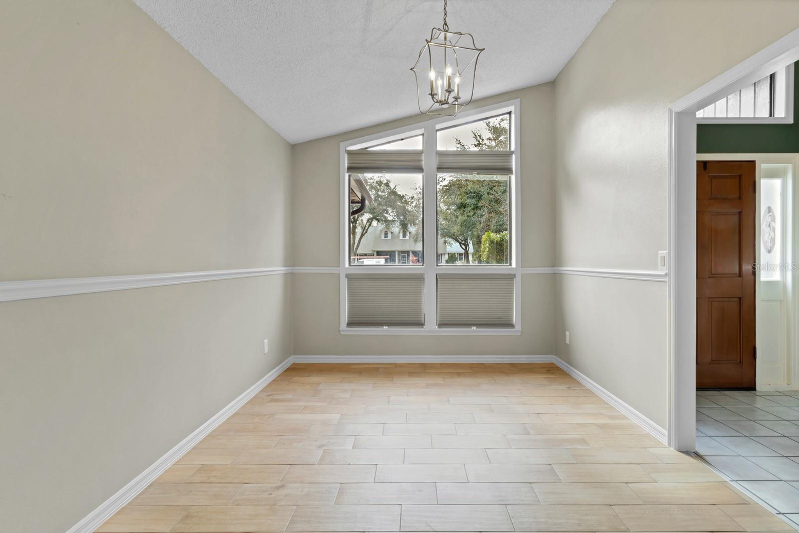 Image 32 of 40 For 3251 Pinewood Court