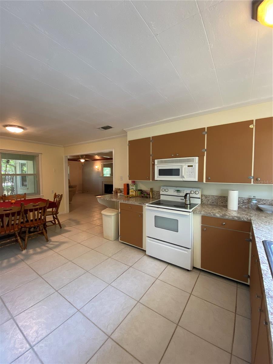 Image 12 of 26 For 5500 Lake Lizzie Drive