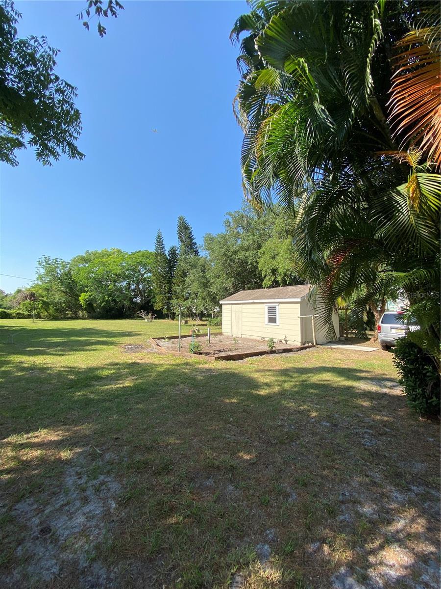 Image 7 of 26 For 5500 Lake Lizzie Drive
