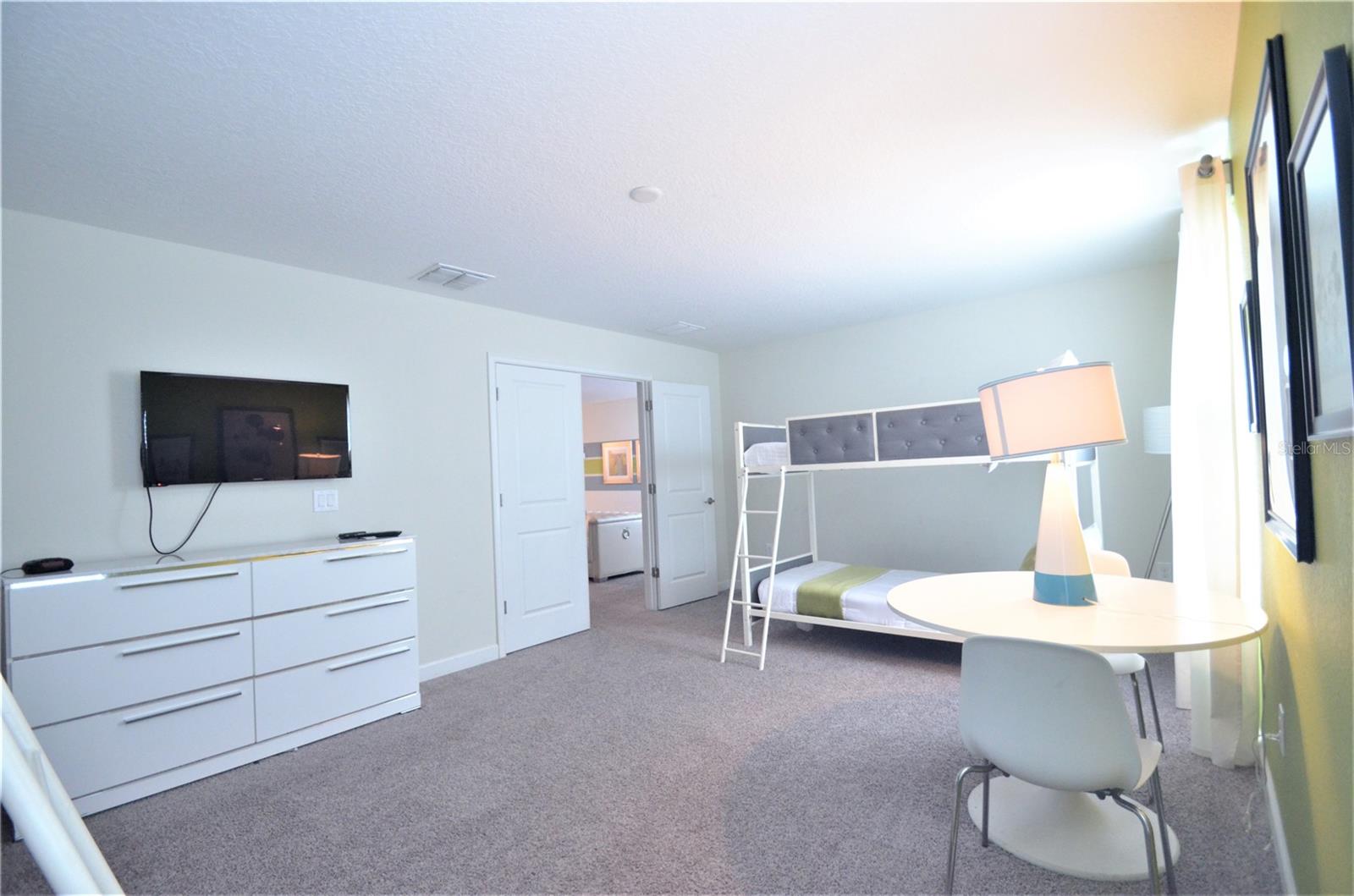 Image 21 of 45 For 9042 Stinger Drive