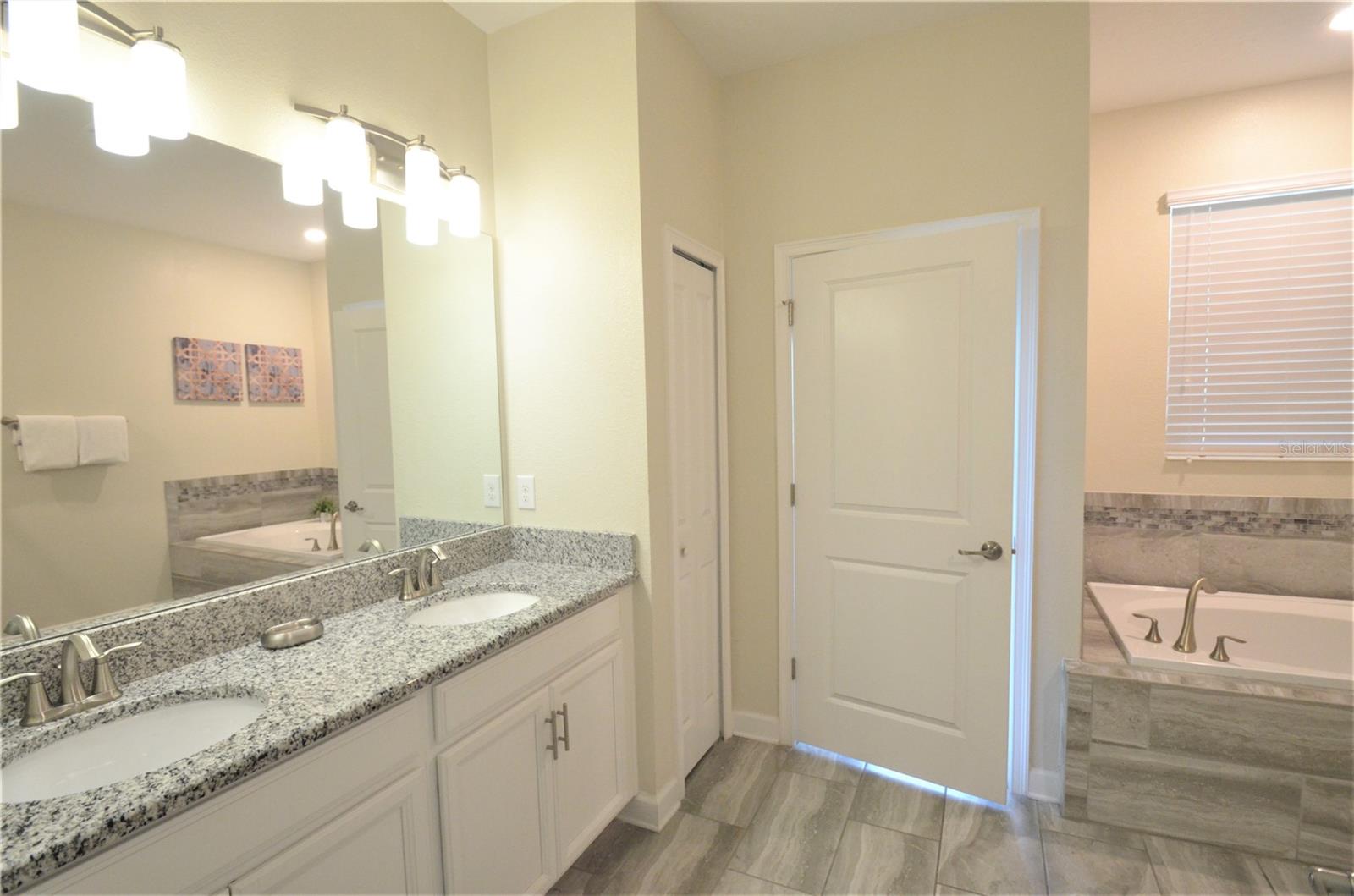 Image 26 of 45 For 9042 Stinger Drive