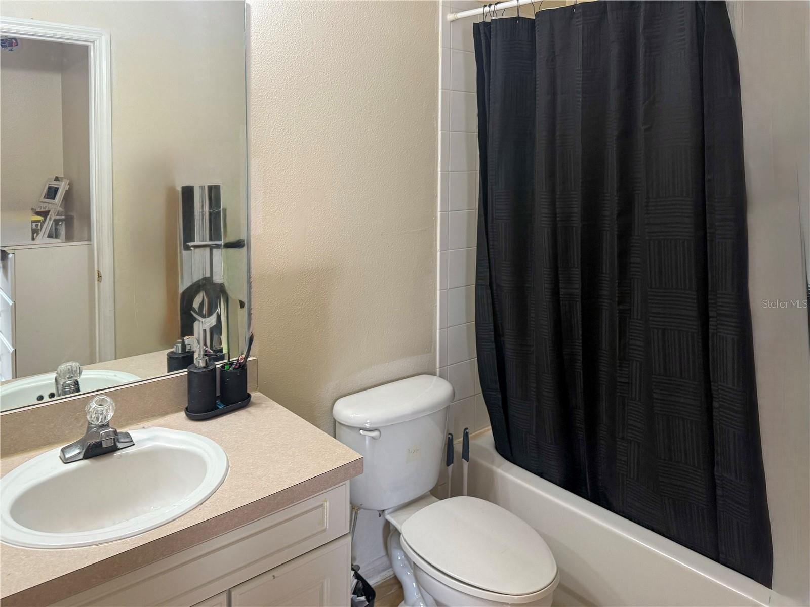 Image 13 of 24 For 914 Caribbean Drive