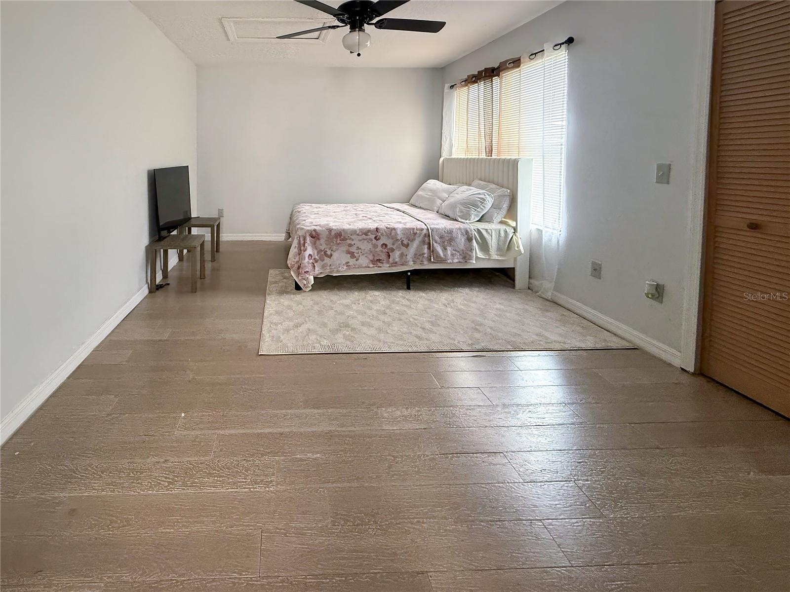 Image 6 of 24 For 914 Caribbean Drive