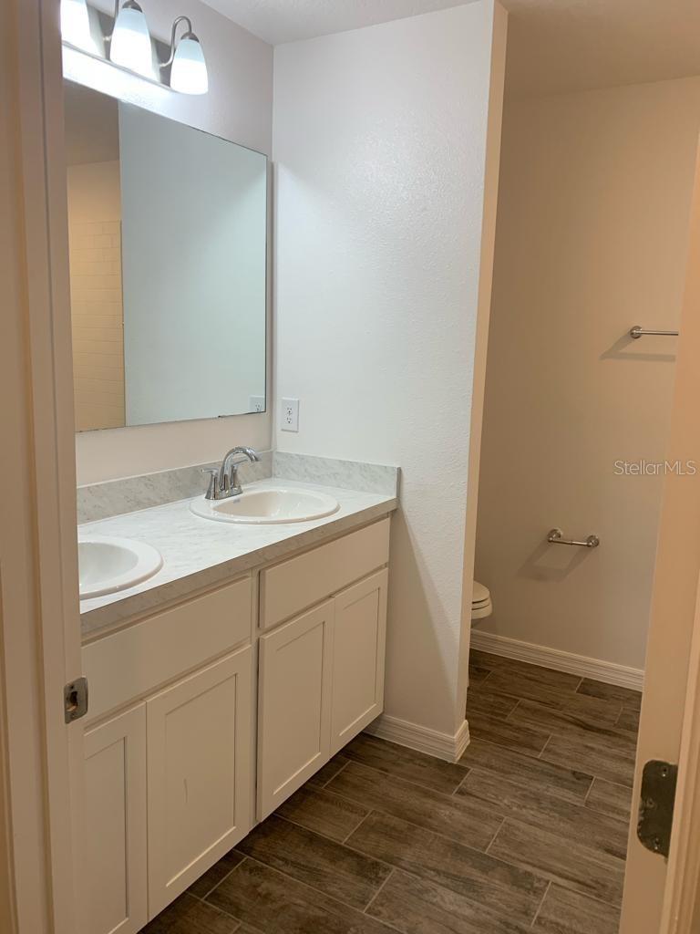 Image 8 of 22 For 917 Bocavista Court
