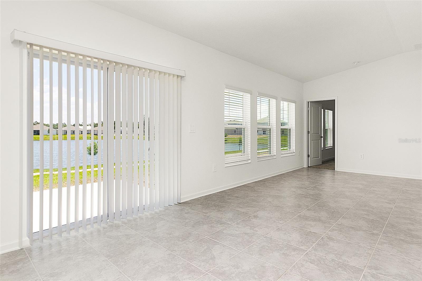Image 21 of 42 For 4928 Worchester Drive