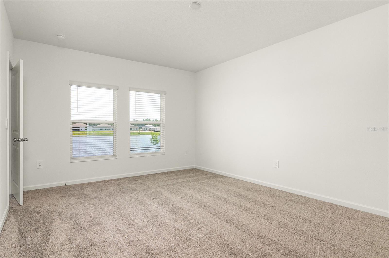 Image 29 of 42 For 4928 Worchester Drive