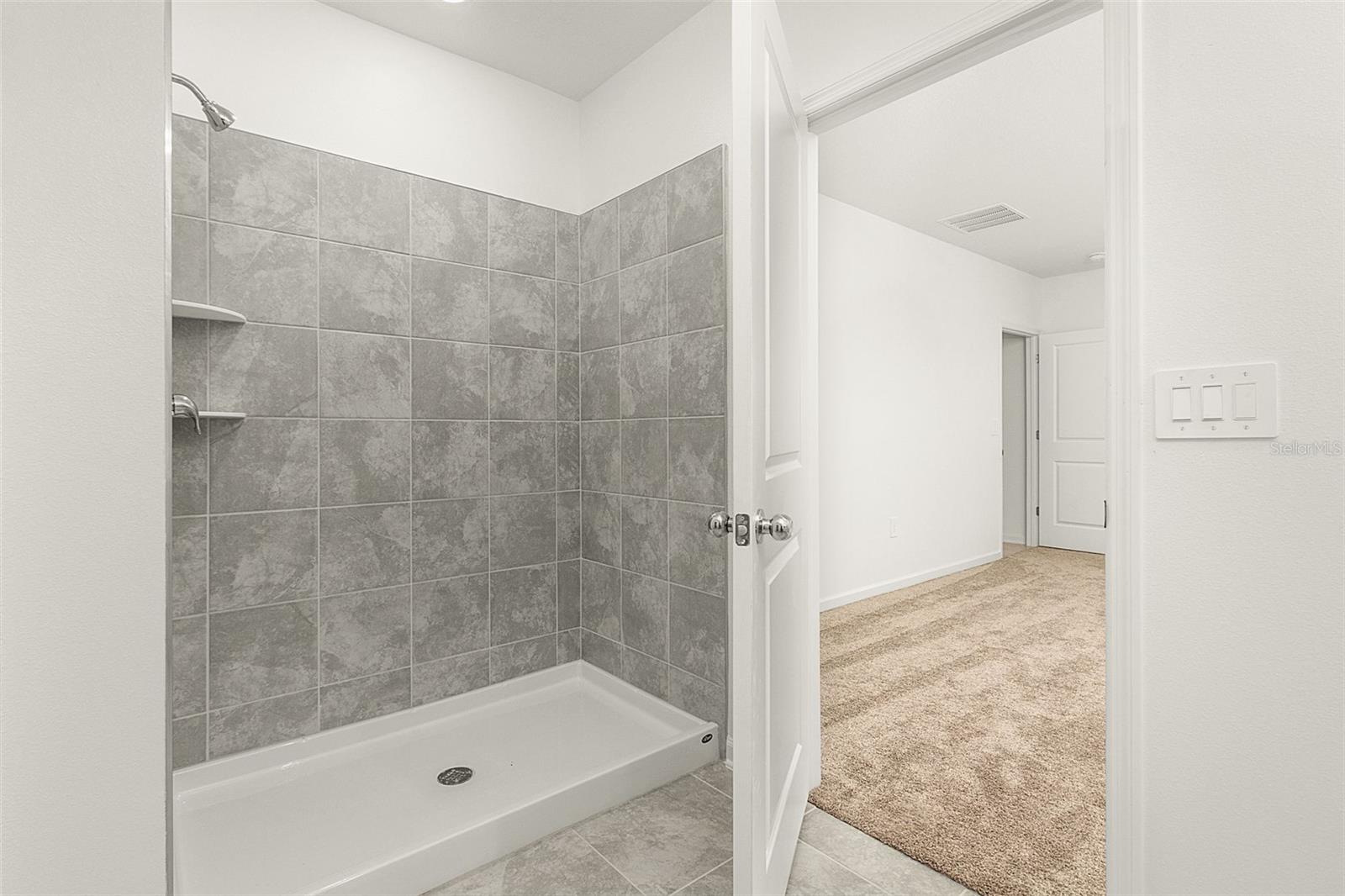 Image 32 of 42 For 4928 Worchester Drive