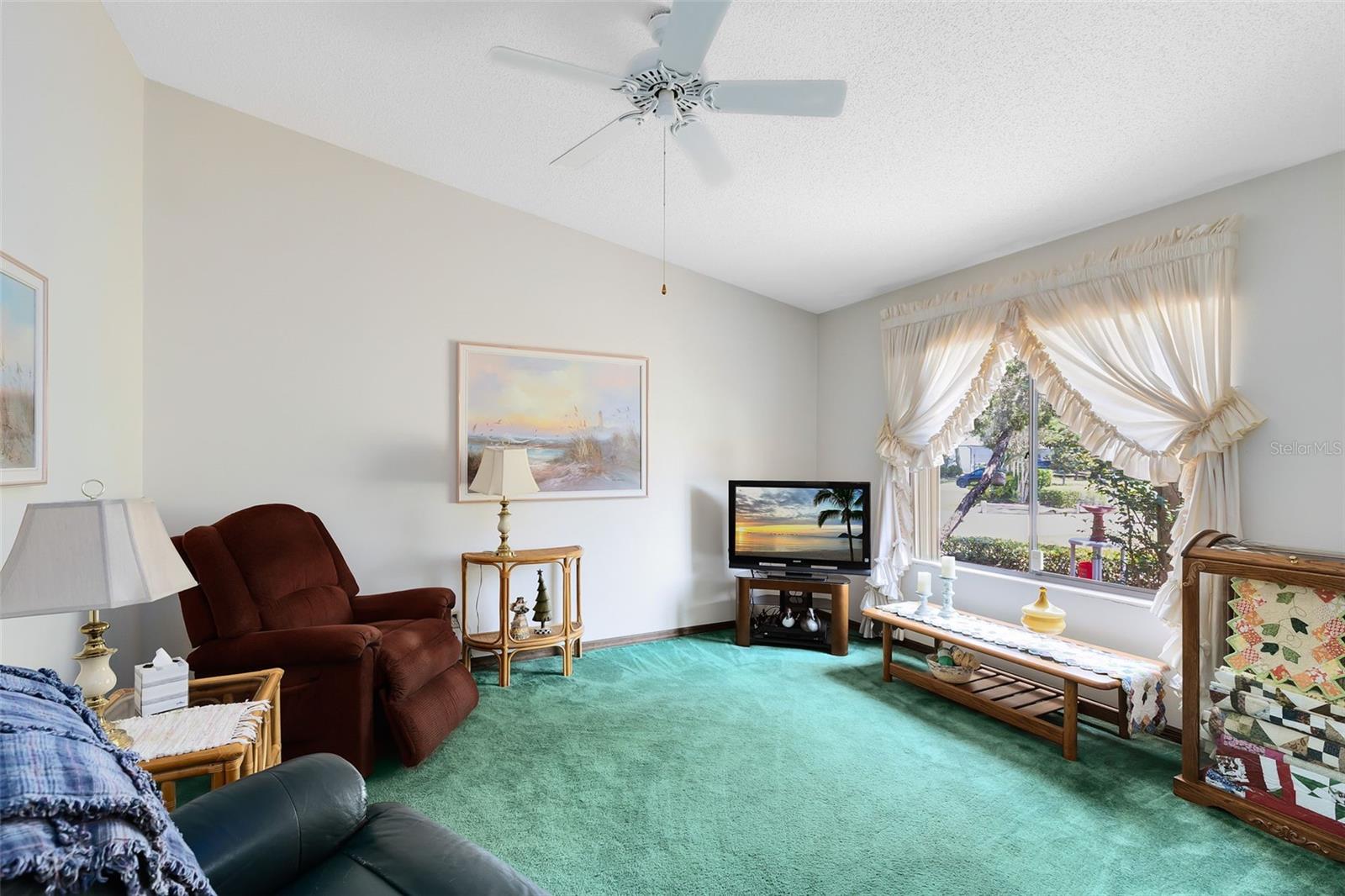Image 12 of 35 For 2560 Greenwood Drive