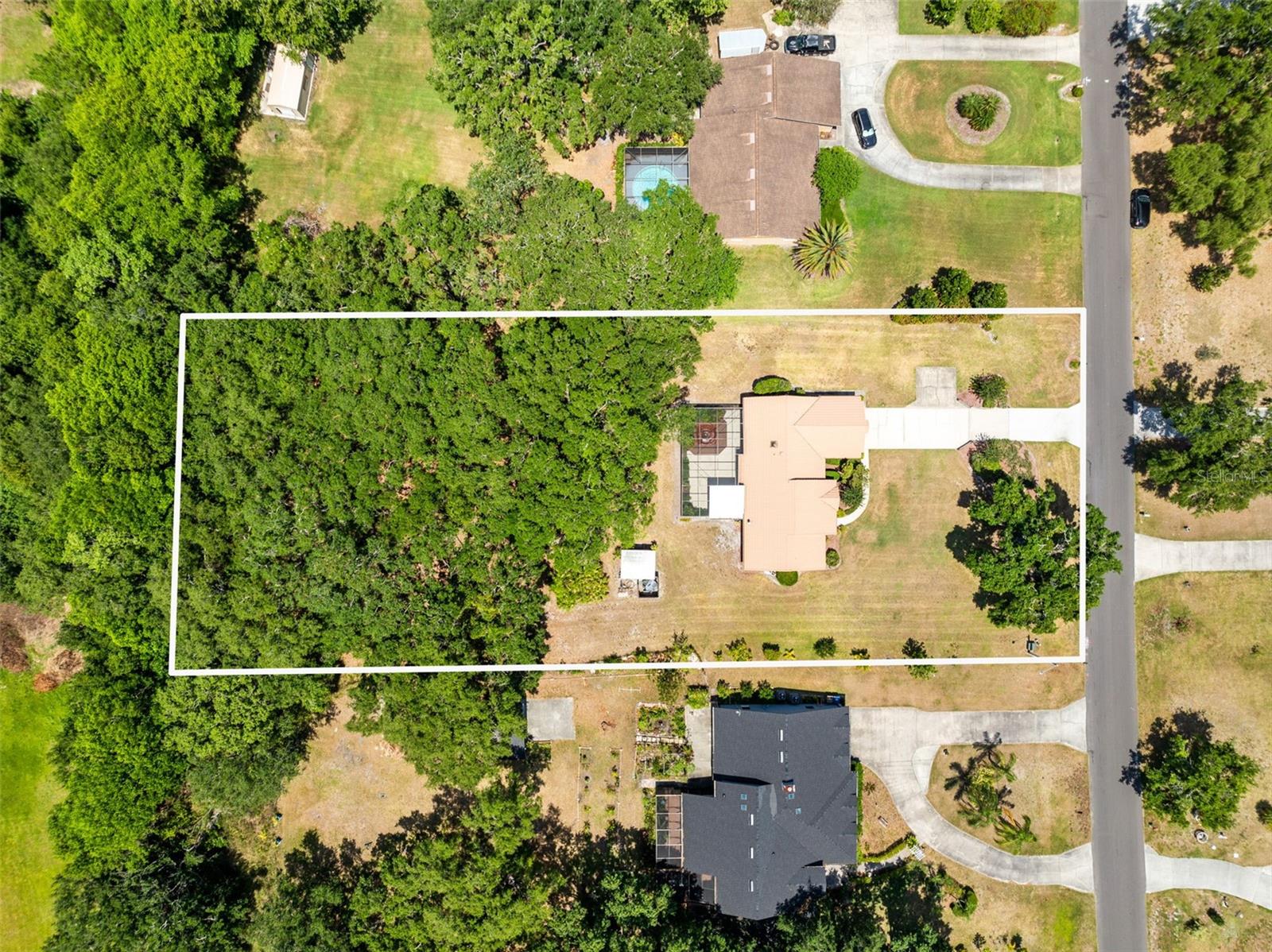 Image 28 of 35 For 2560 Greenwood Drive