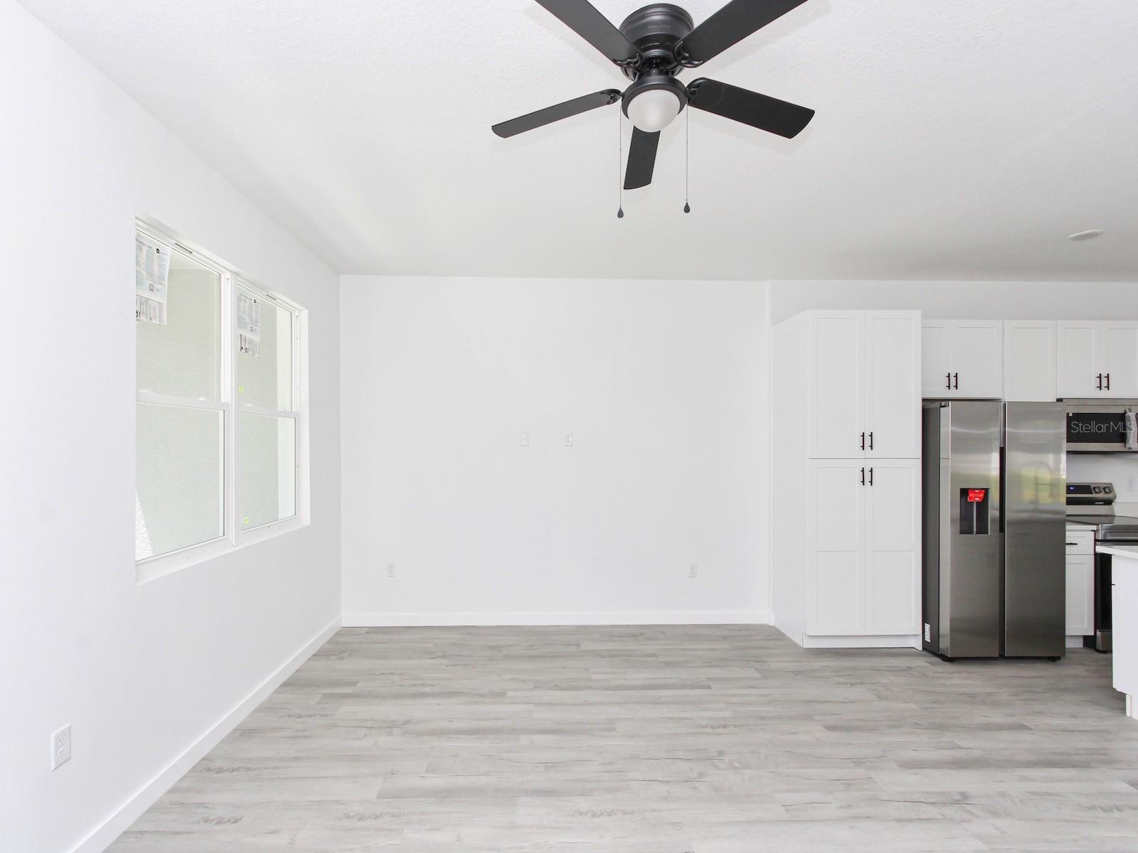 Image 11 of 42 For 7744 Sun N Lake Boulevard