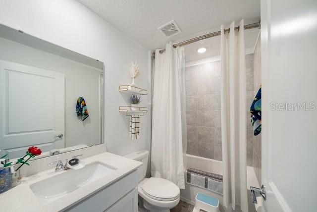 Image 7 of 24 For 9325 Revere Avenue