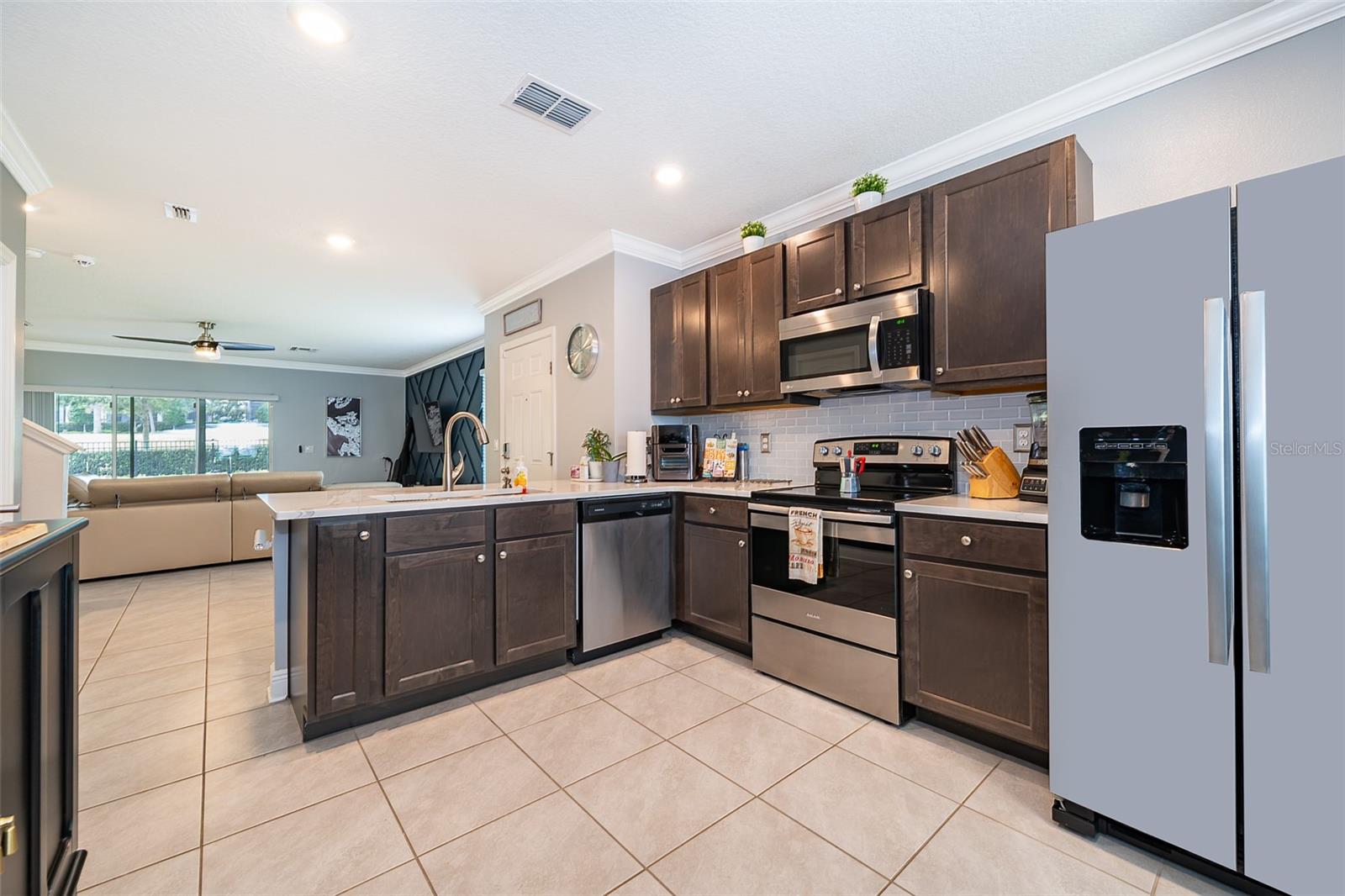 Image 15 of 33 For 9056 Wildflower Lane