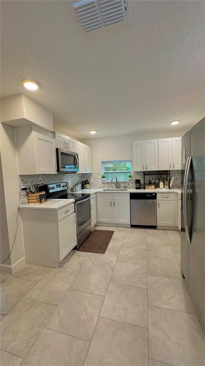 Image 10 of 32 For 2350 Valley Drive