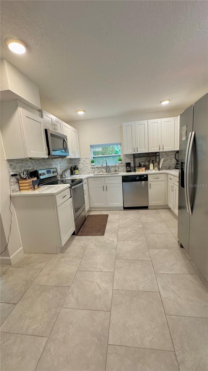 Image 11 of 32 For 2350 Valley Drive