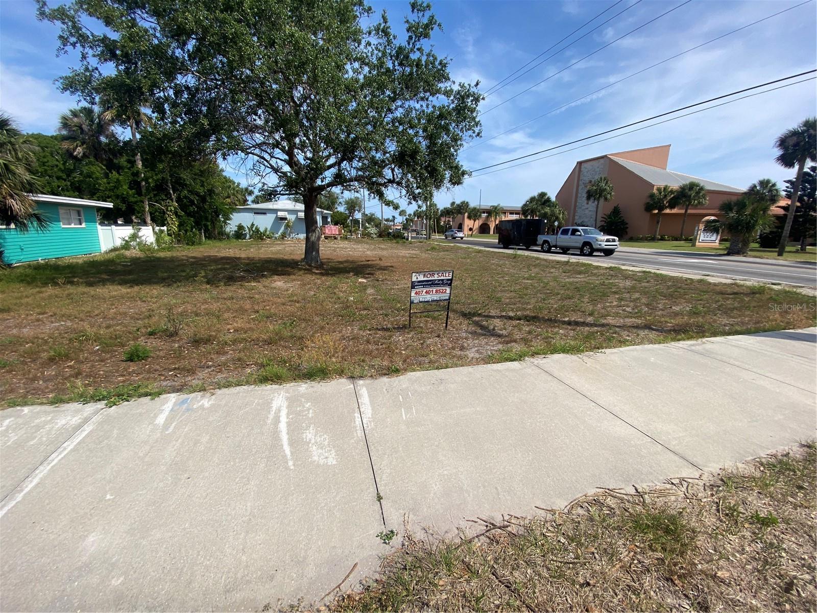 Image 3 of 4 For 135 University Boulevard