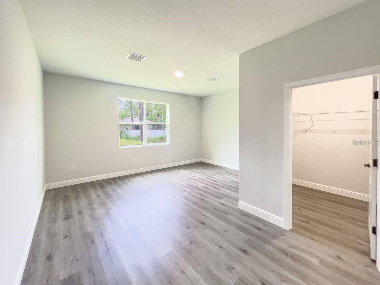 Image 7 of 11 For 809 Hickory Avenue