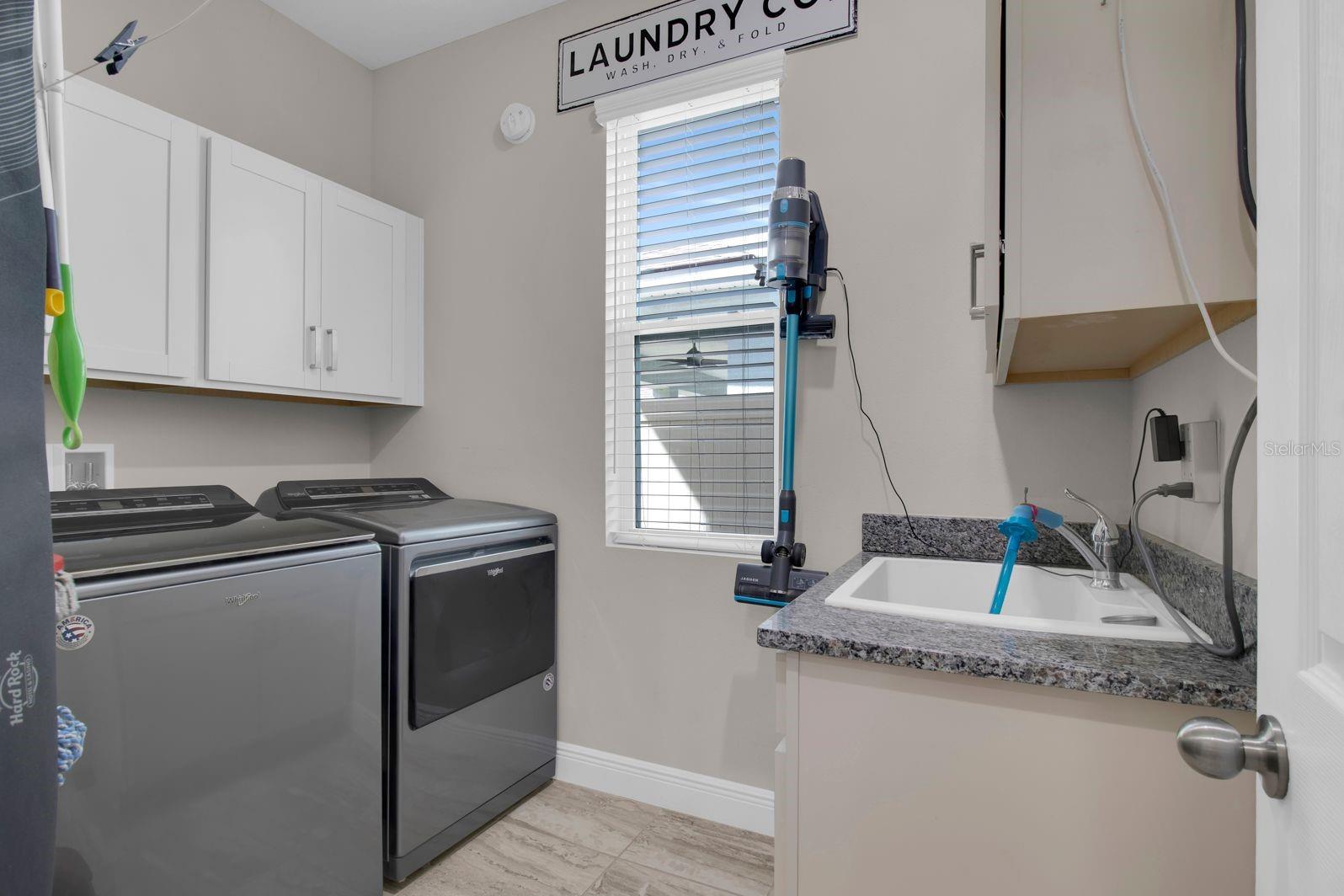 Image 15 of 56 For 2487 Empress Drive