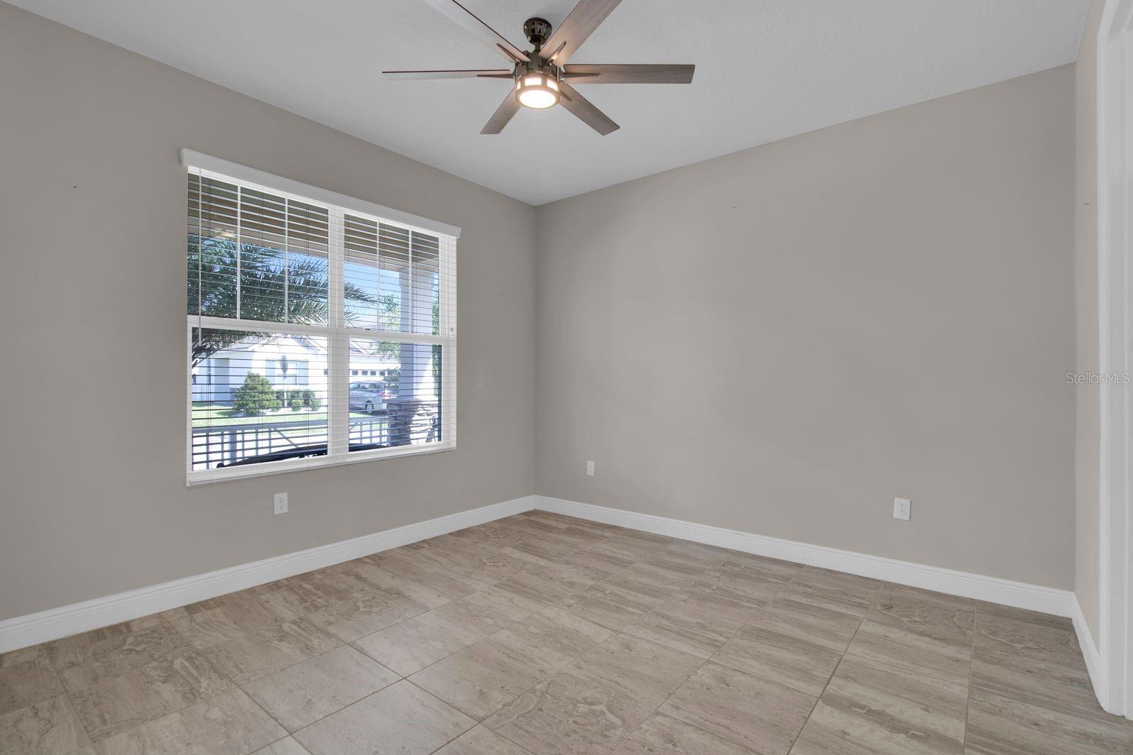 Image 23 of 56 For 2487 Empress Drive