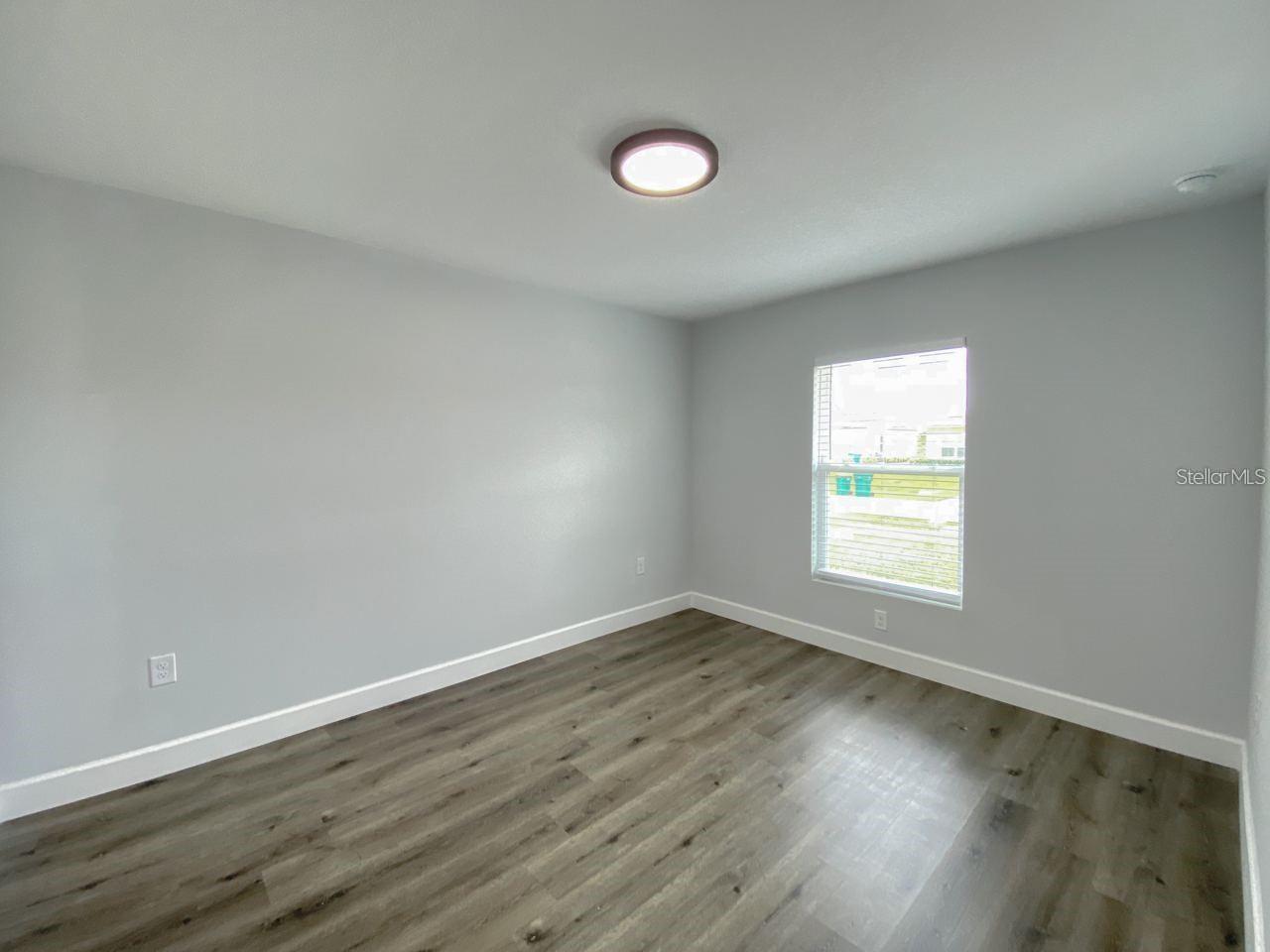Image 7 of 8 For 8511 Dinnano Street 8513
