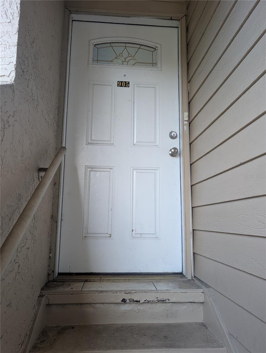Image 3 of 12 For 3160 Semoran Boulevard 905