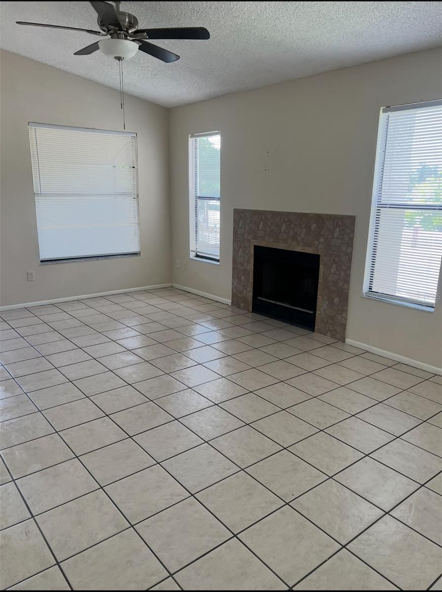 Image 9 of 12 For 3160 Semoran Boulevard 905