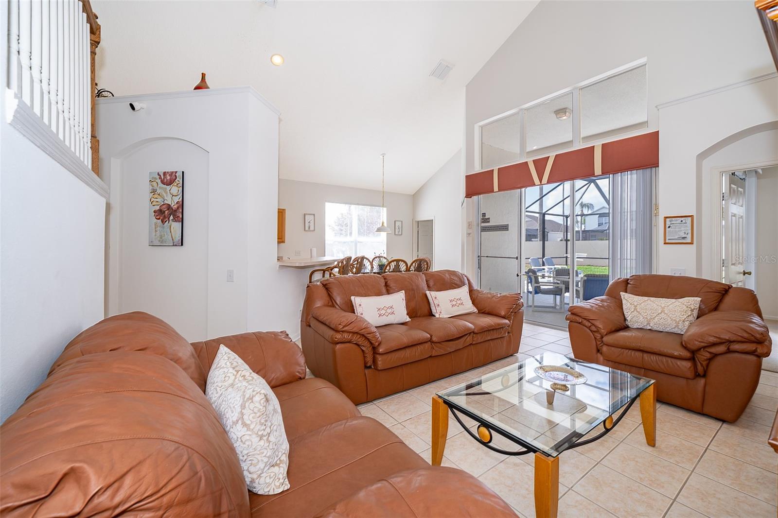 Image 10 of 39 For 8217 Fan Palm Way