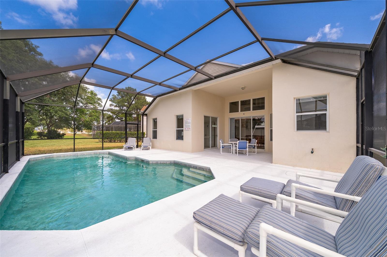 Image 2 of 39 For 8217 Fan Palm Way