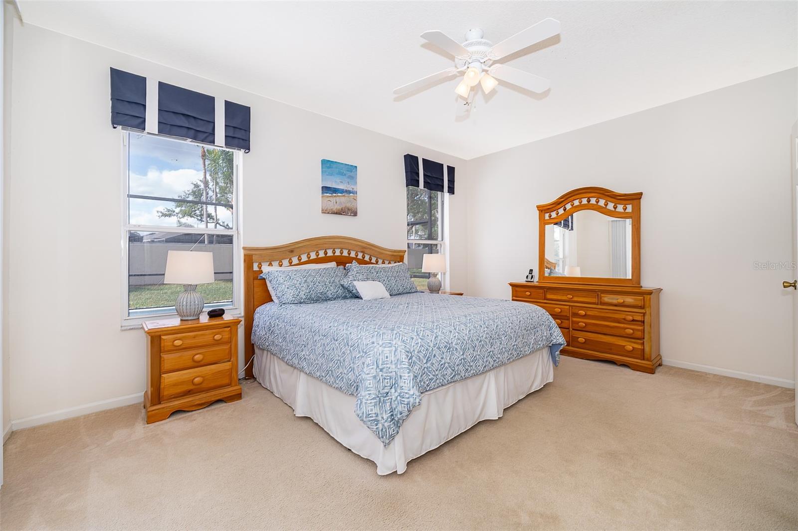 Image 21 of 39 For 8217 Fan Palm Way