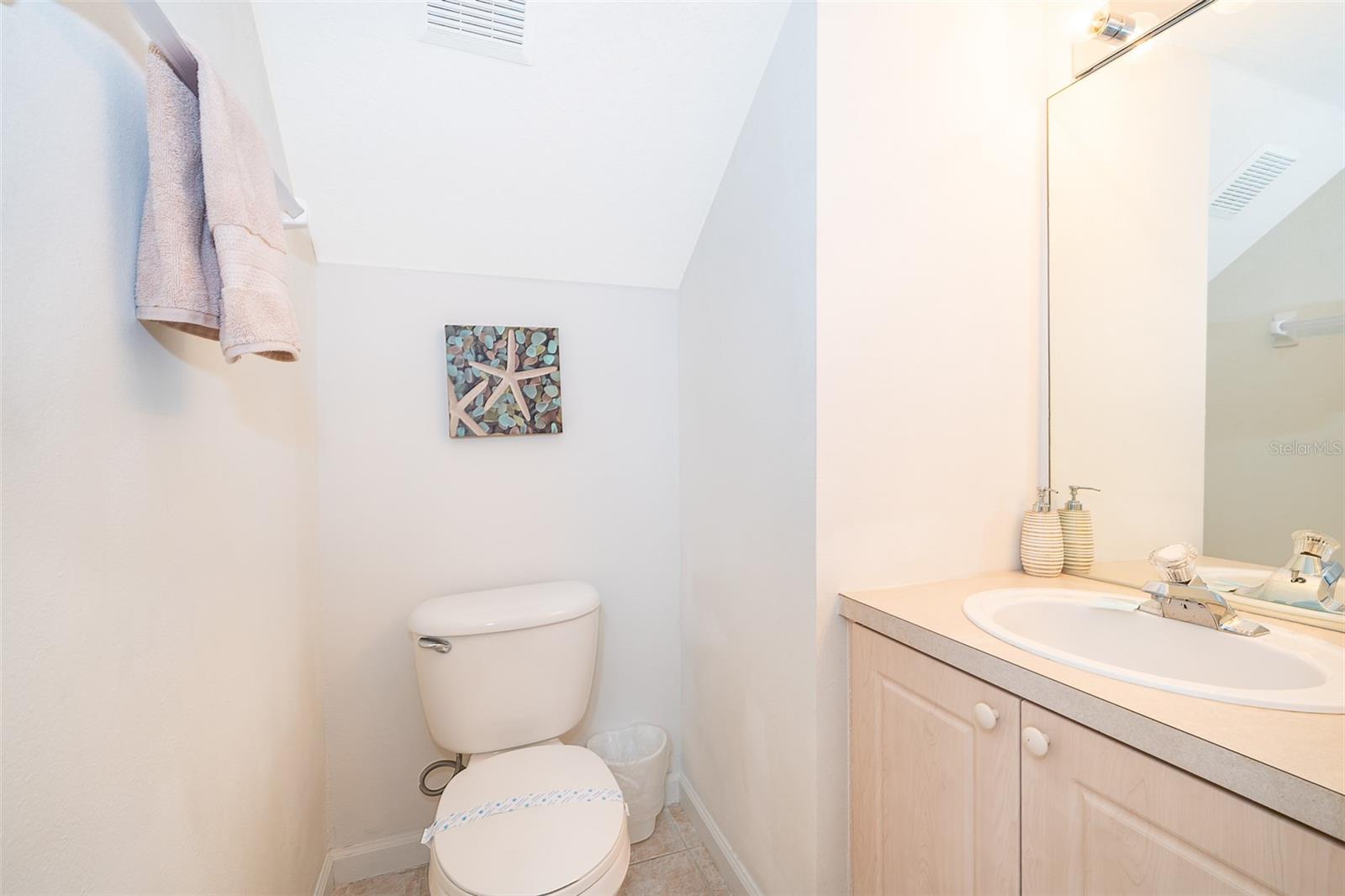 Image 32 of 39 For 8217 Fan Palm Way