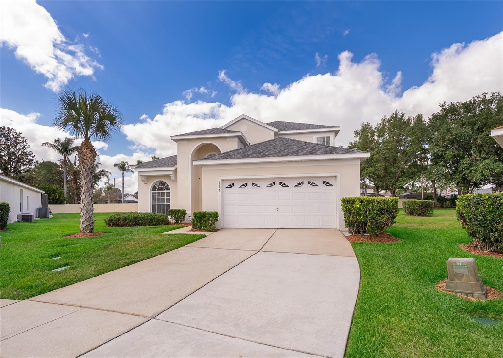 Image 5 of 39 For 8217 Fan Palm Way