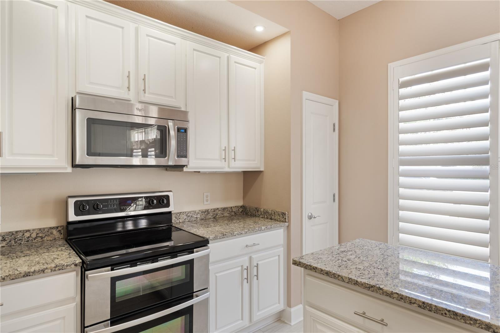 Image 10 of 36 For 1231 Wright Circle 108