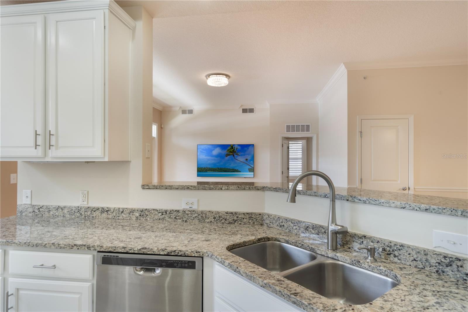 Image 11 of 36 For 1231 Wright Circle 108