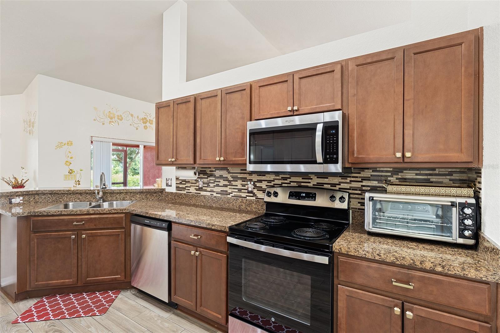Image 11 of 52 For 318 Highland Meadows Drive