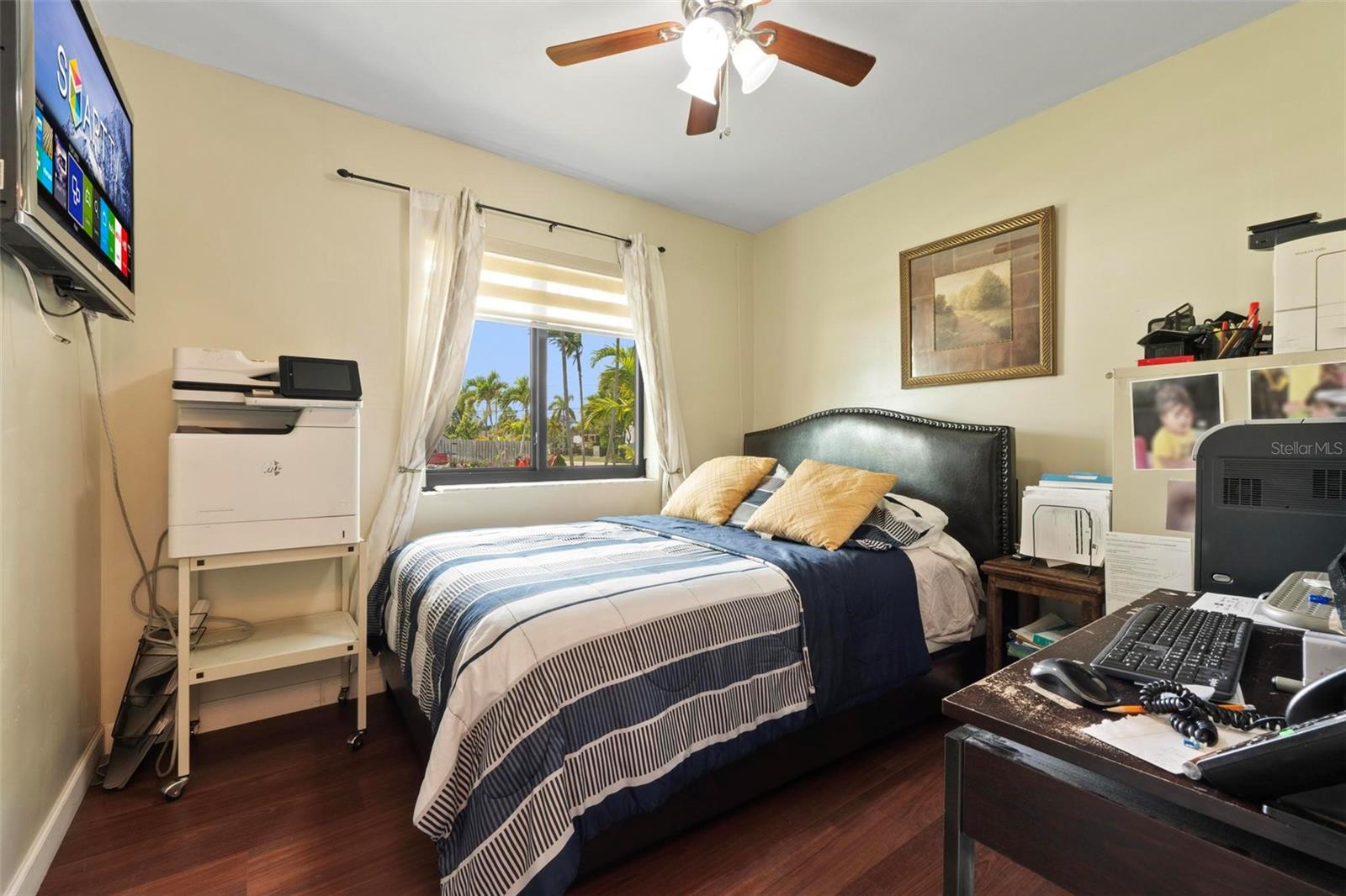 Listing photo id 13 for 6631 Sw 24th