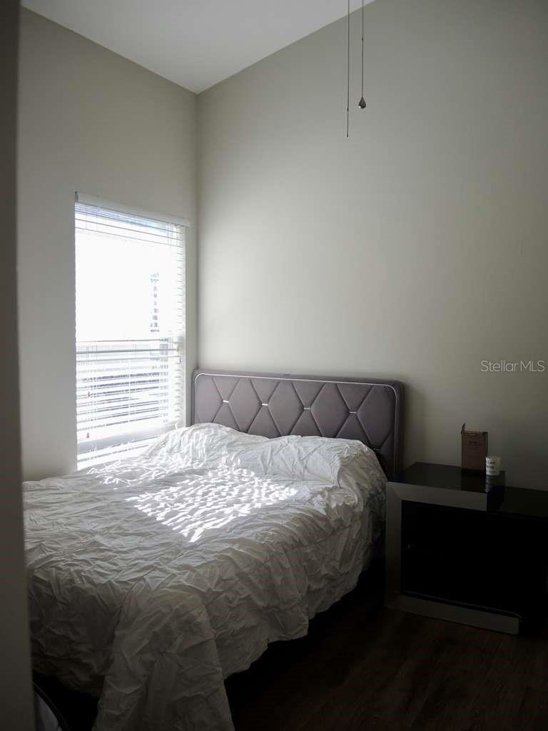 Image 15 of 27 For 16732 Glenbrook Boulevard