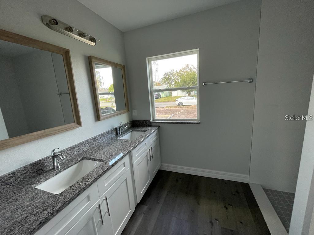 Image 7 of 9 For 375 Cypress Avenue