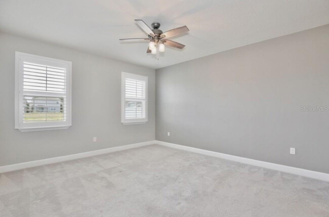 Image 11 of 35 For 4327 Silver Creek Street