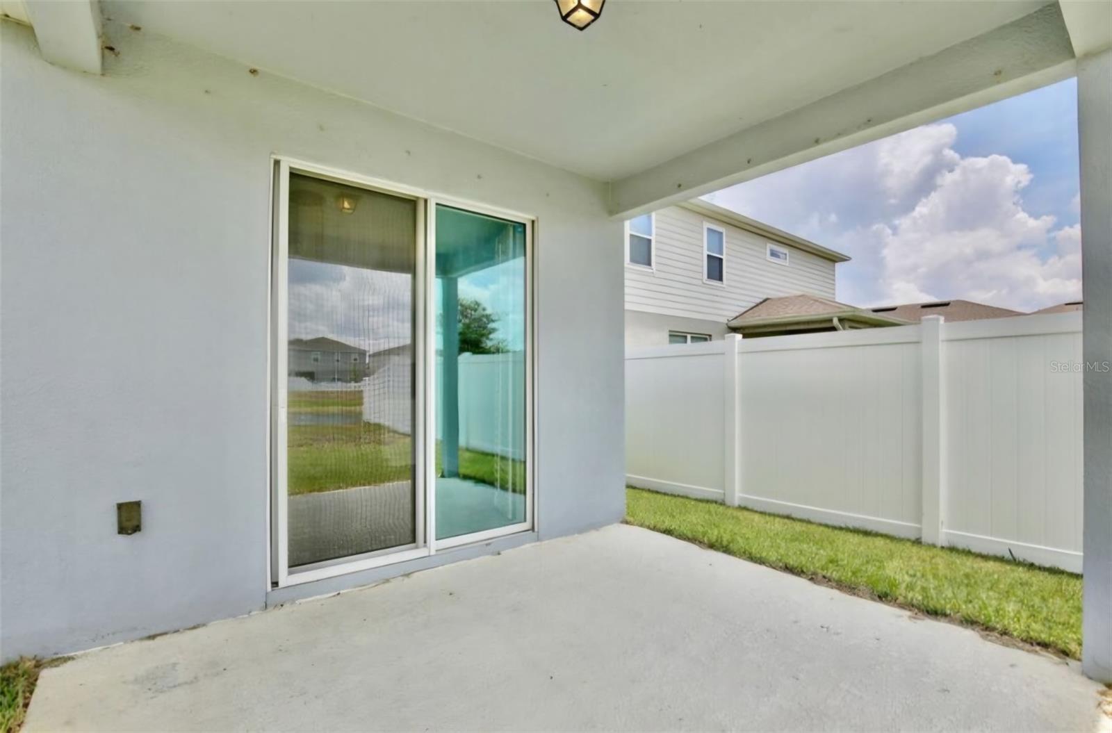 Image 22 of 35 For 4327 Silver Creek Street