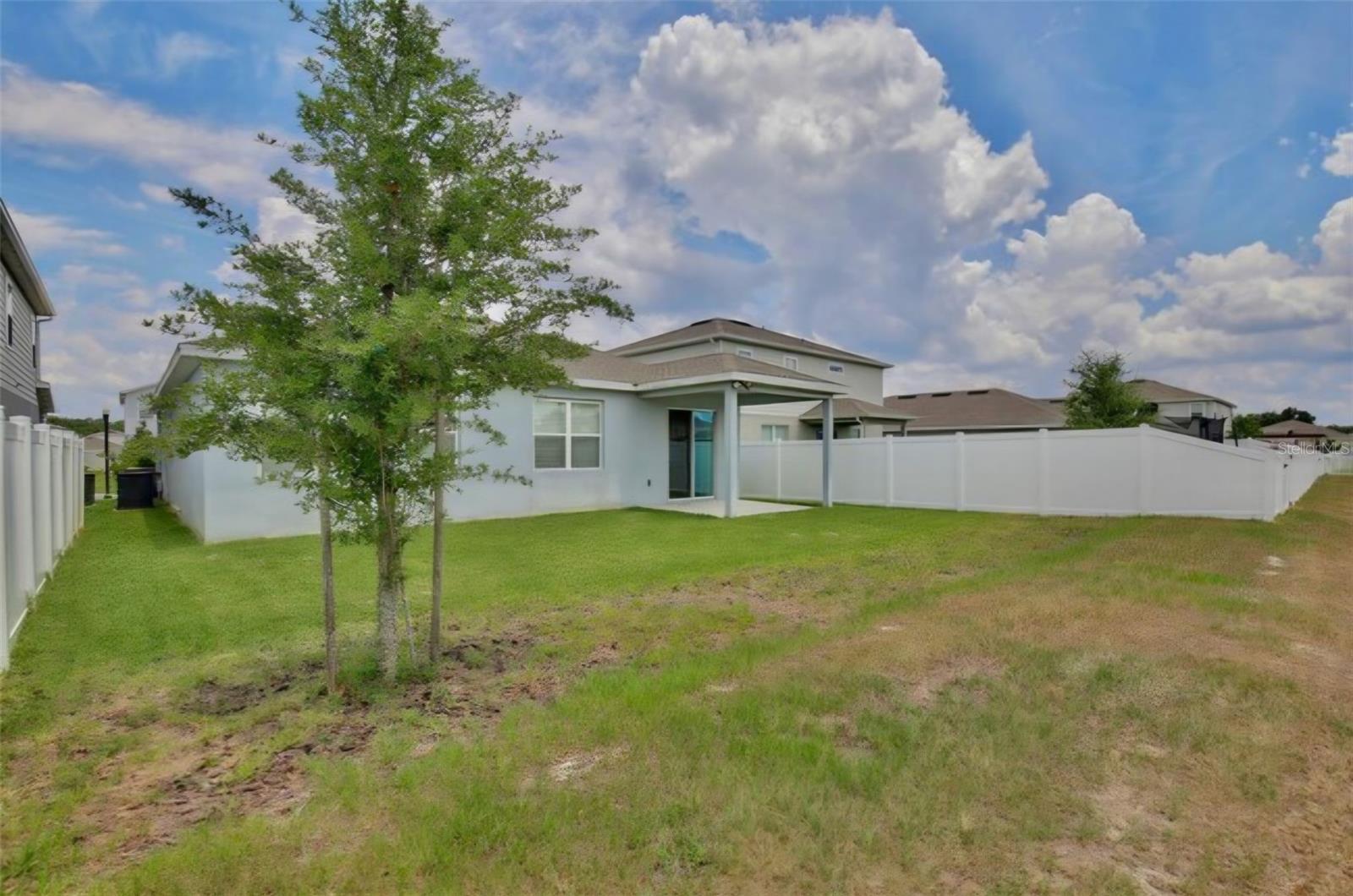 Image 24 of 35 For 4327 Silver Creek Street