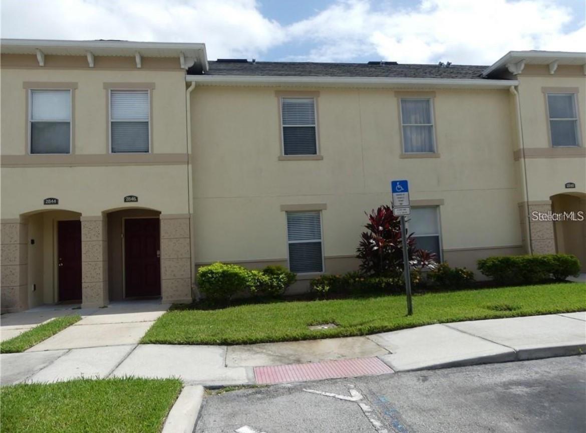 2846 Club Cortile Circle